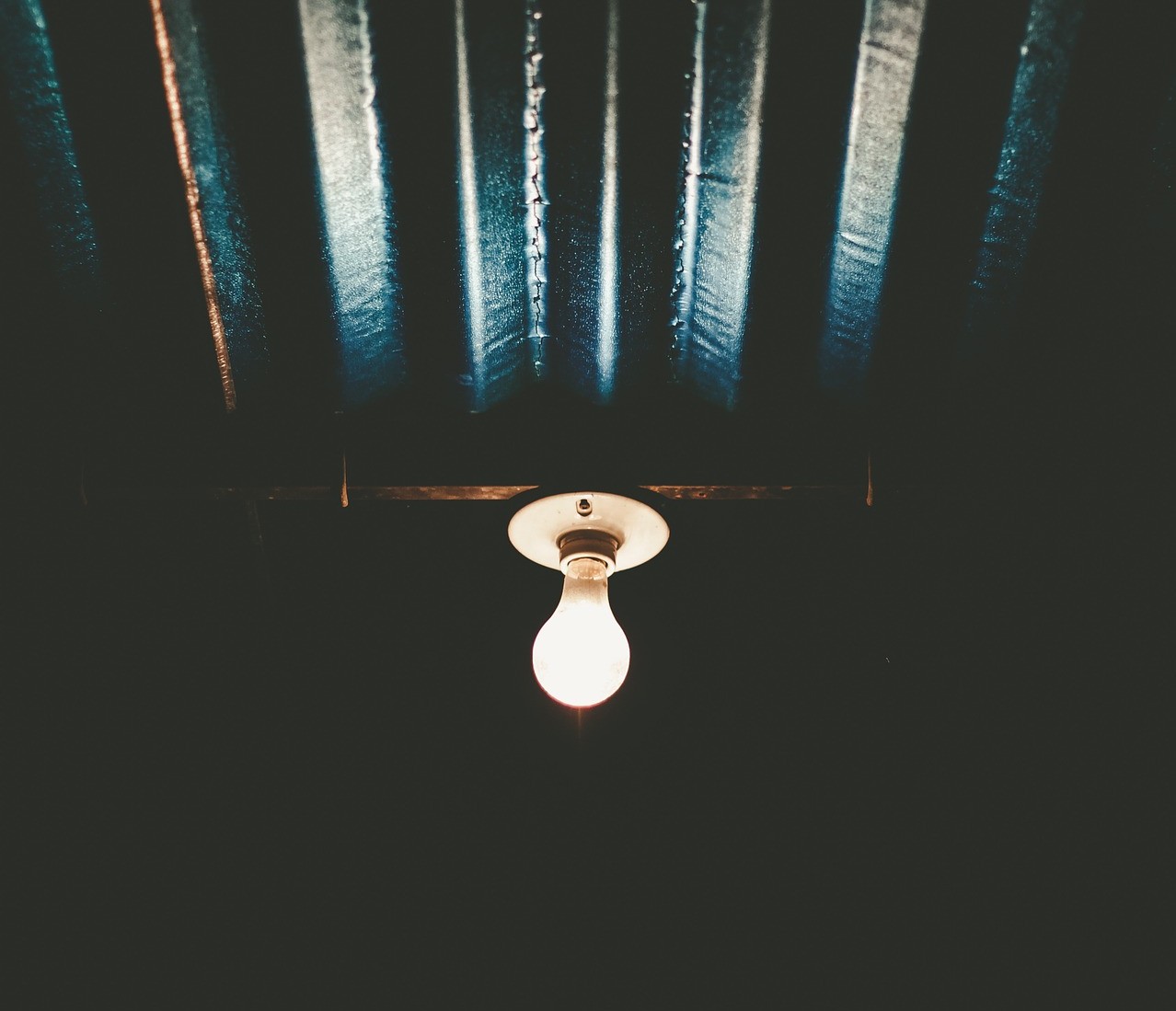 Leuchtende Glühbirne